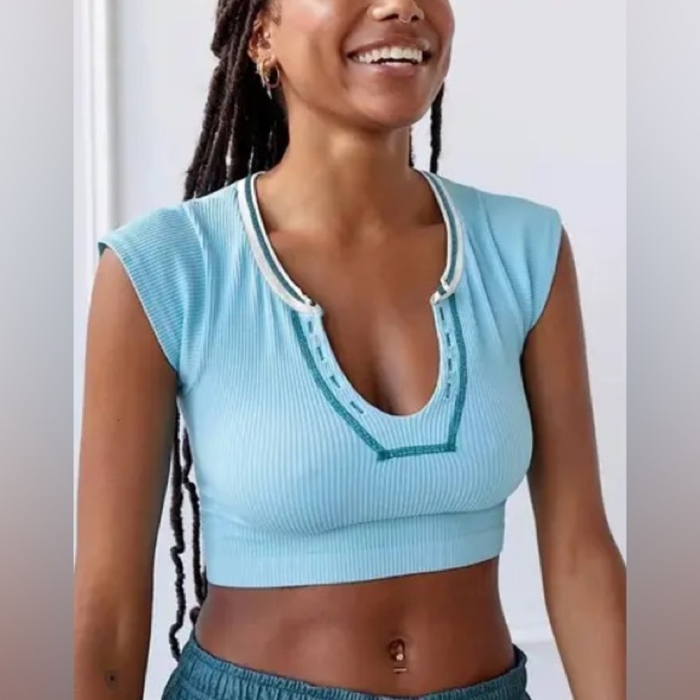 NWT Urban Outfitters Out From Under Go For Gold Seamless Top ribbed turquoise